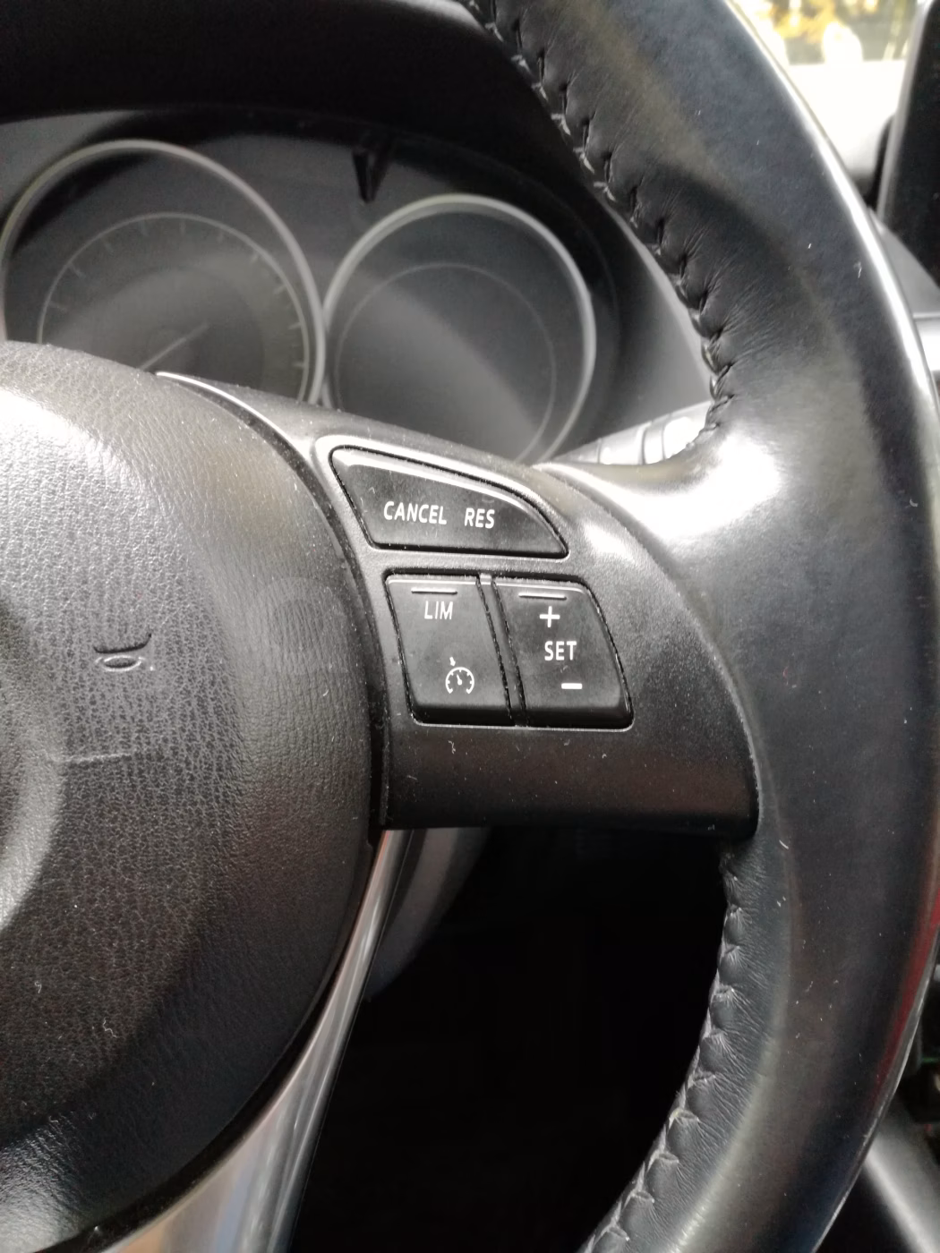 Mazda 6 фото 16