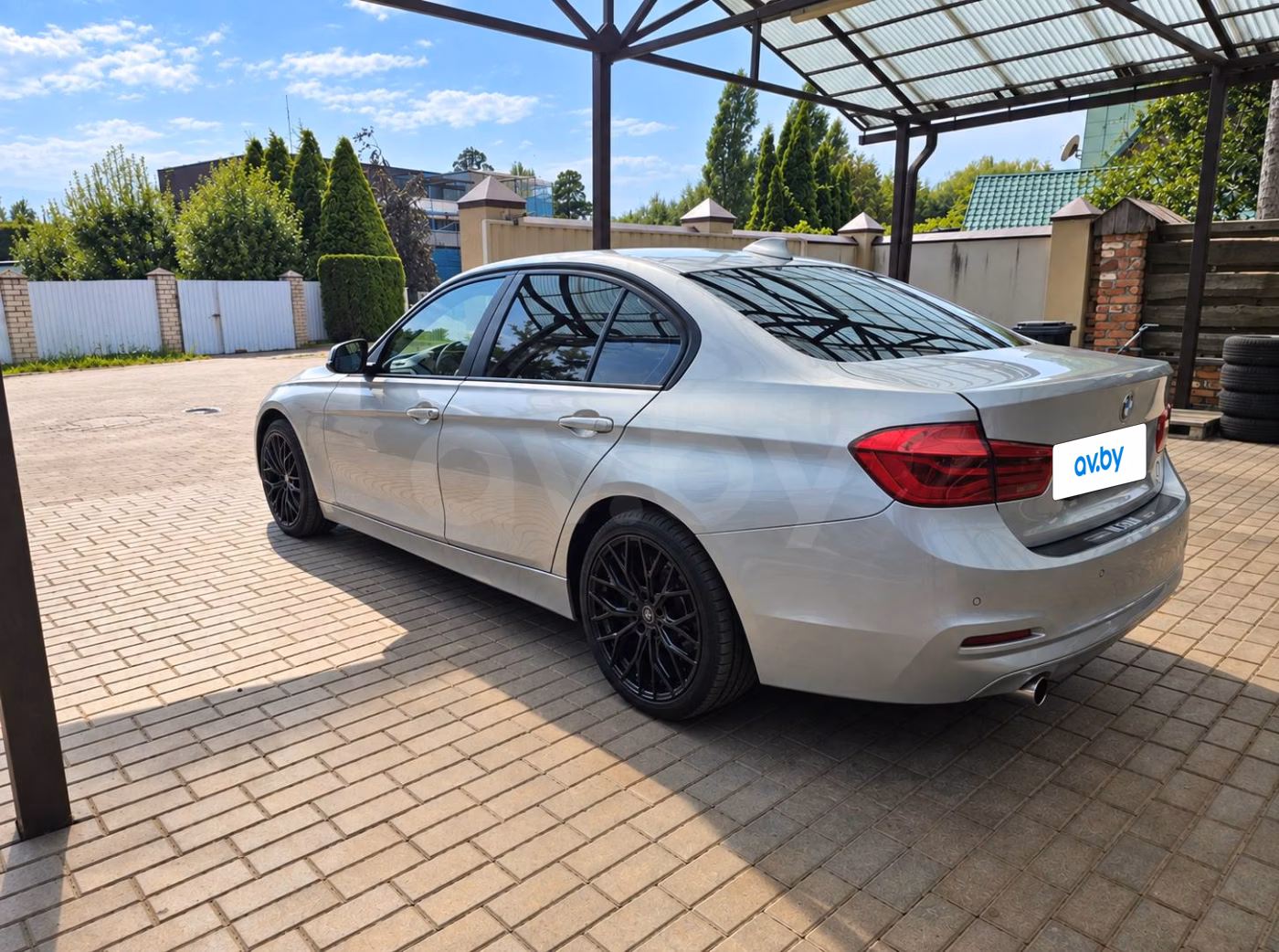 BMW 3 серия фото 8