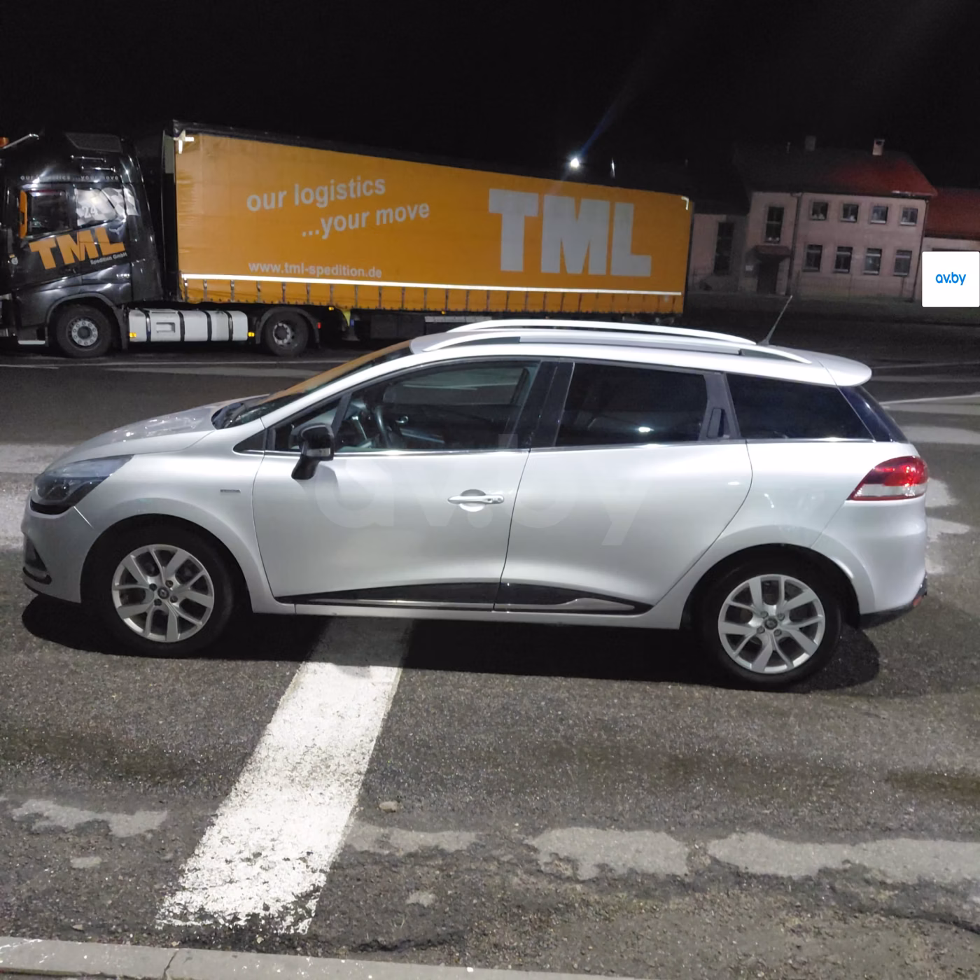 Renault Clio фото 8