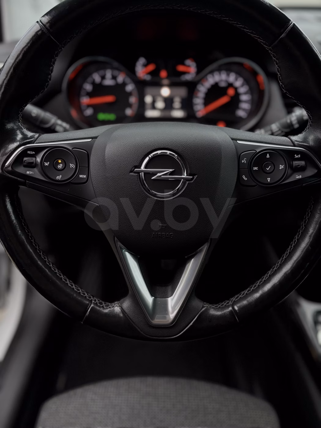 Opel Crossland X фото 14