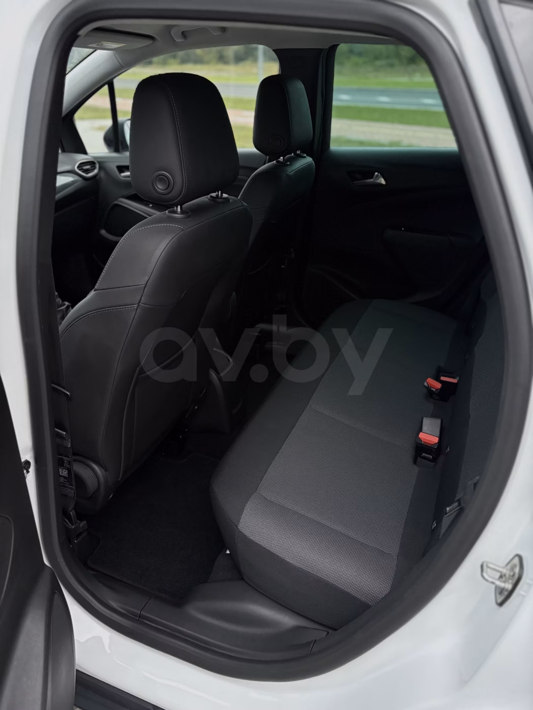 Opel Crossland X фото 20