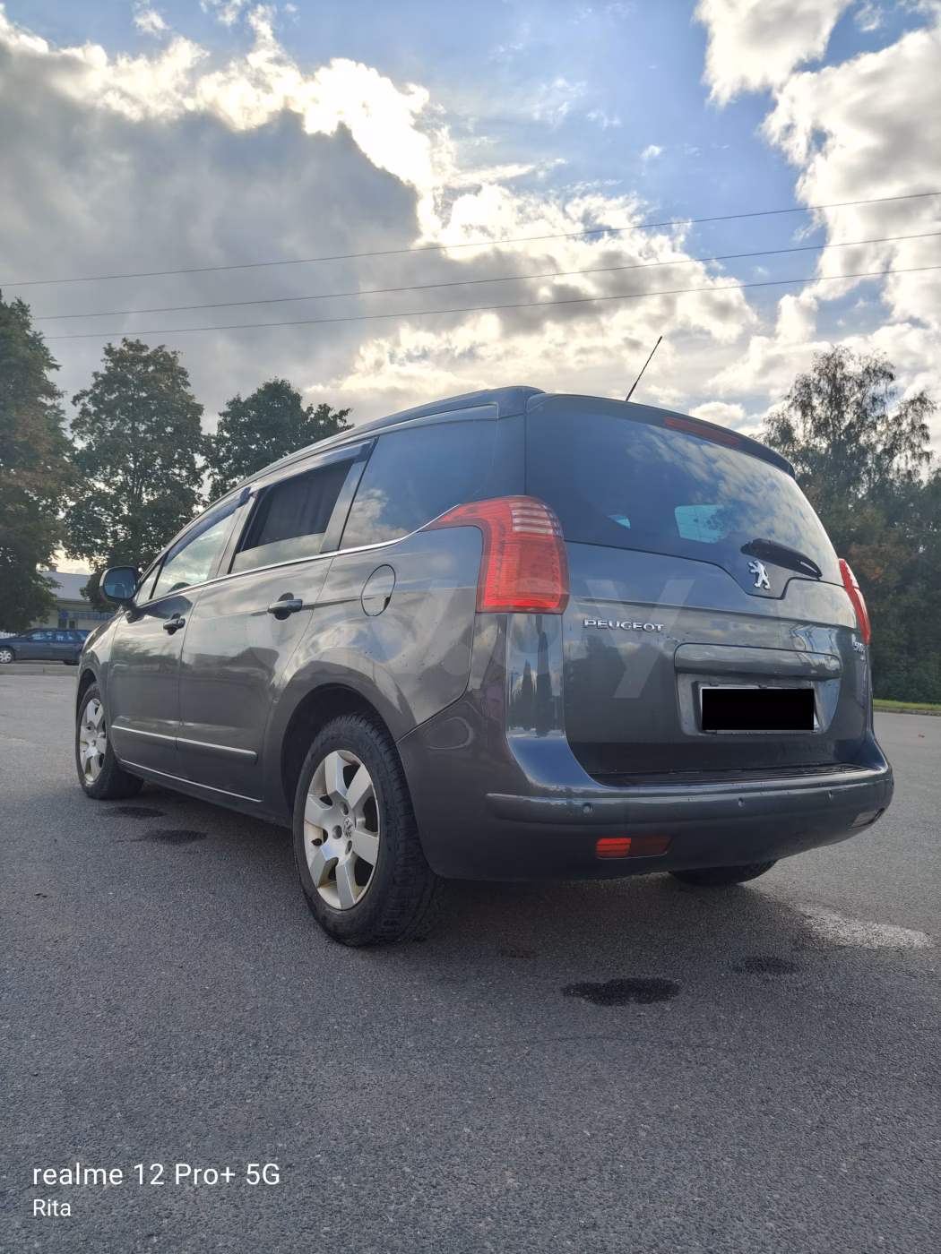 Peugeot 5008 фото 8