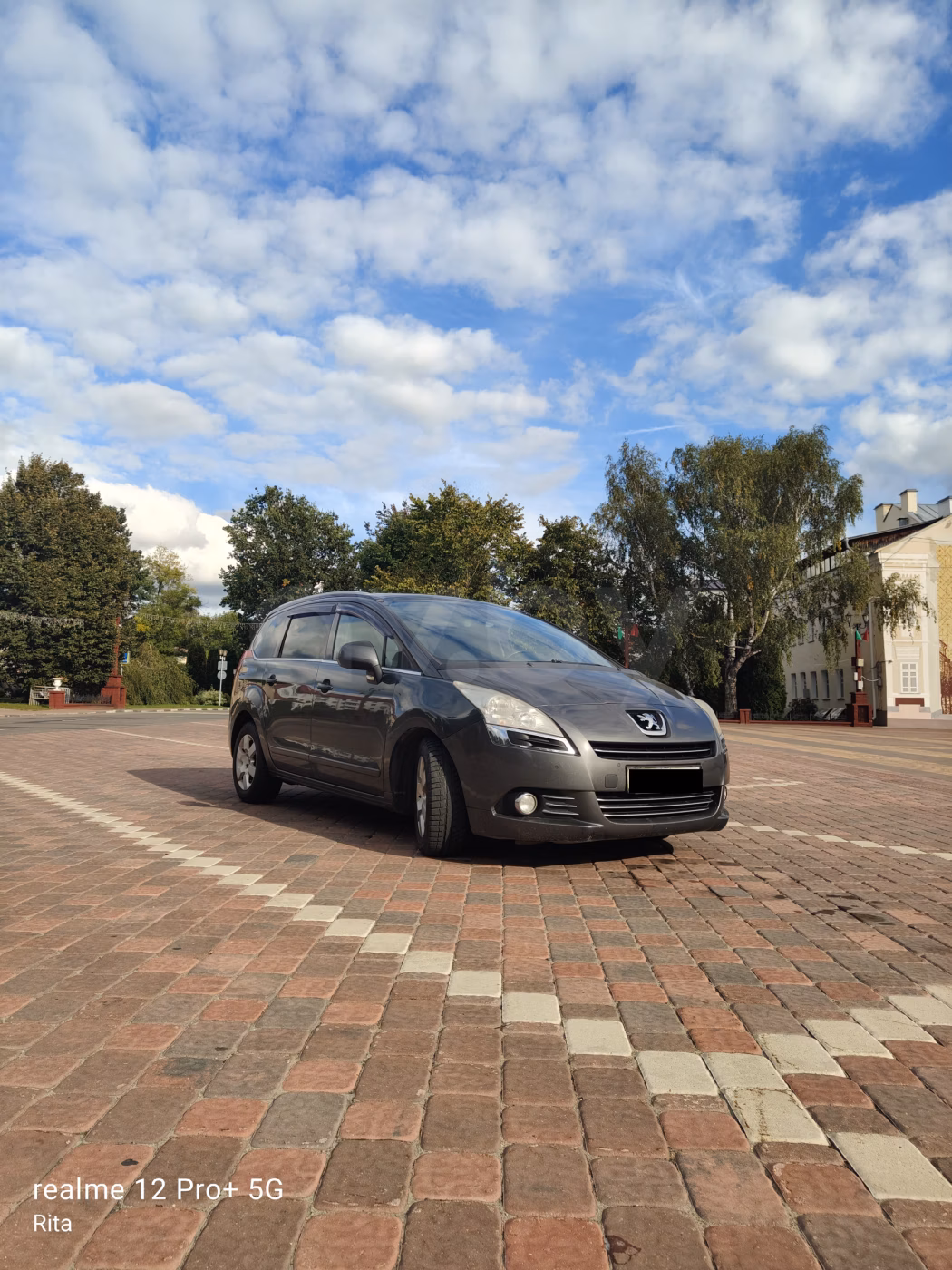 Peugeot 5008 фото 5