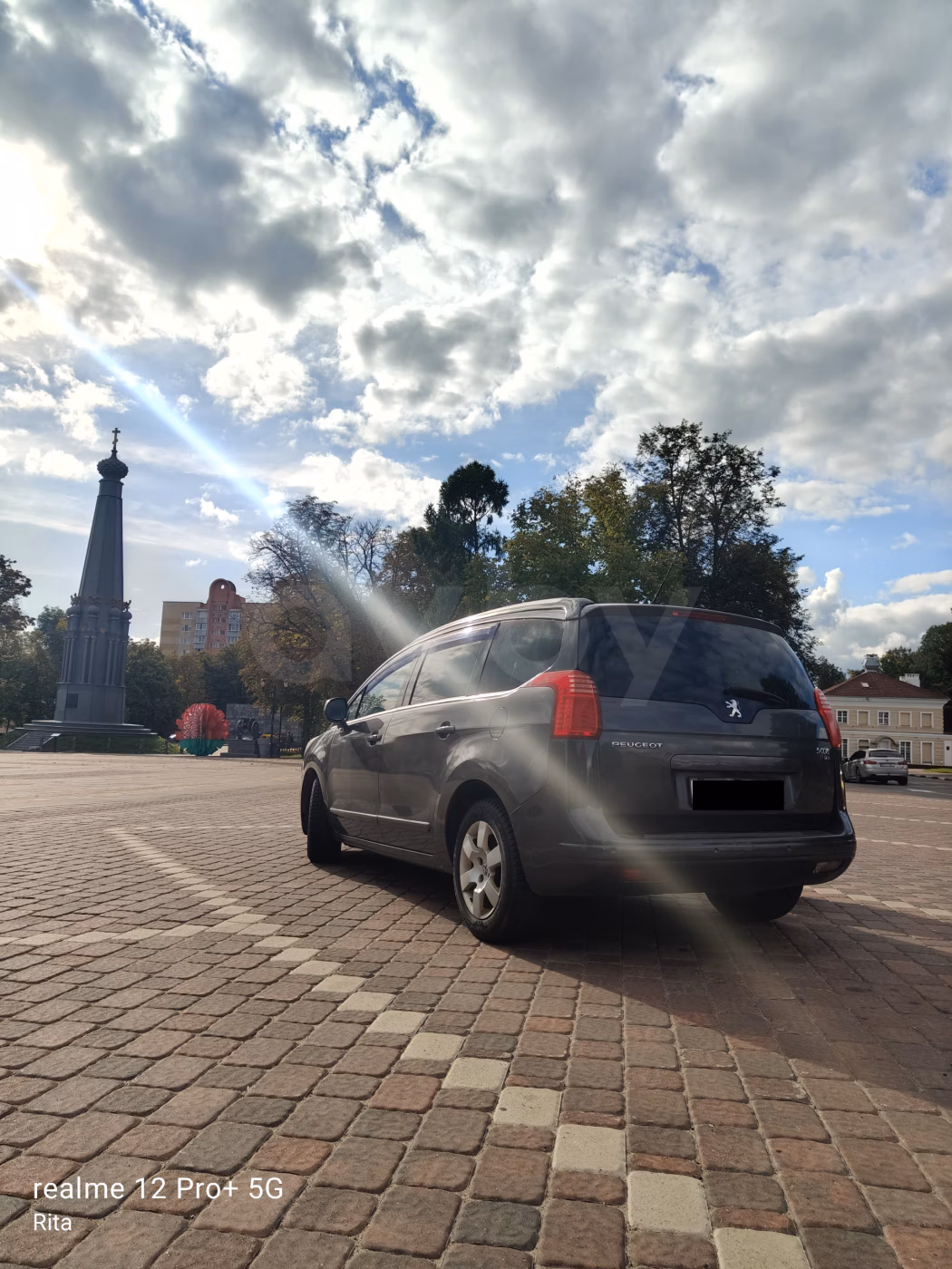 Peugeot 5008 фото 3