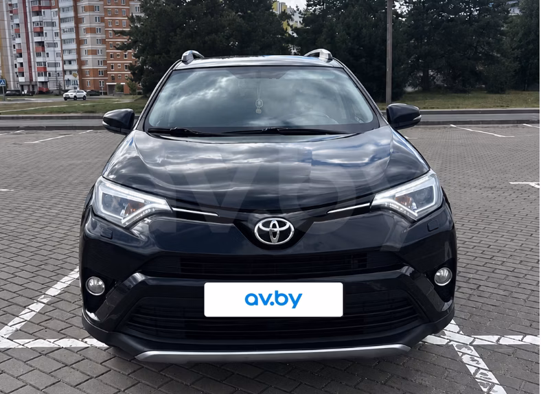 Toyota RAV4 фото 4