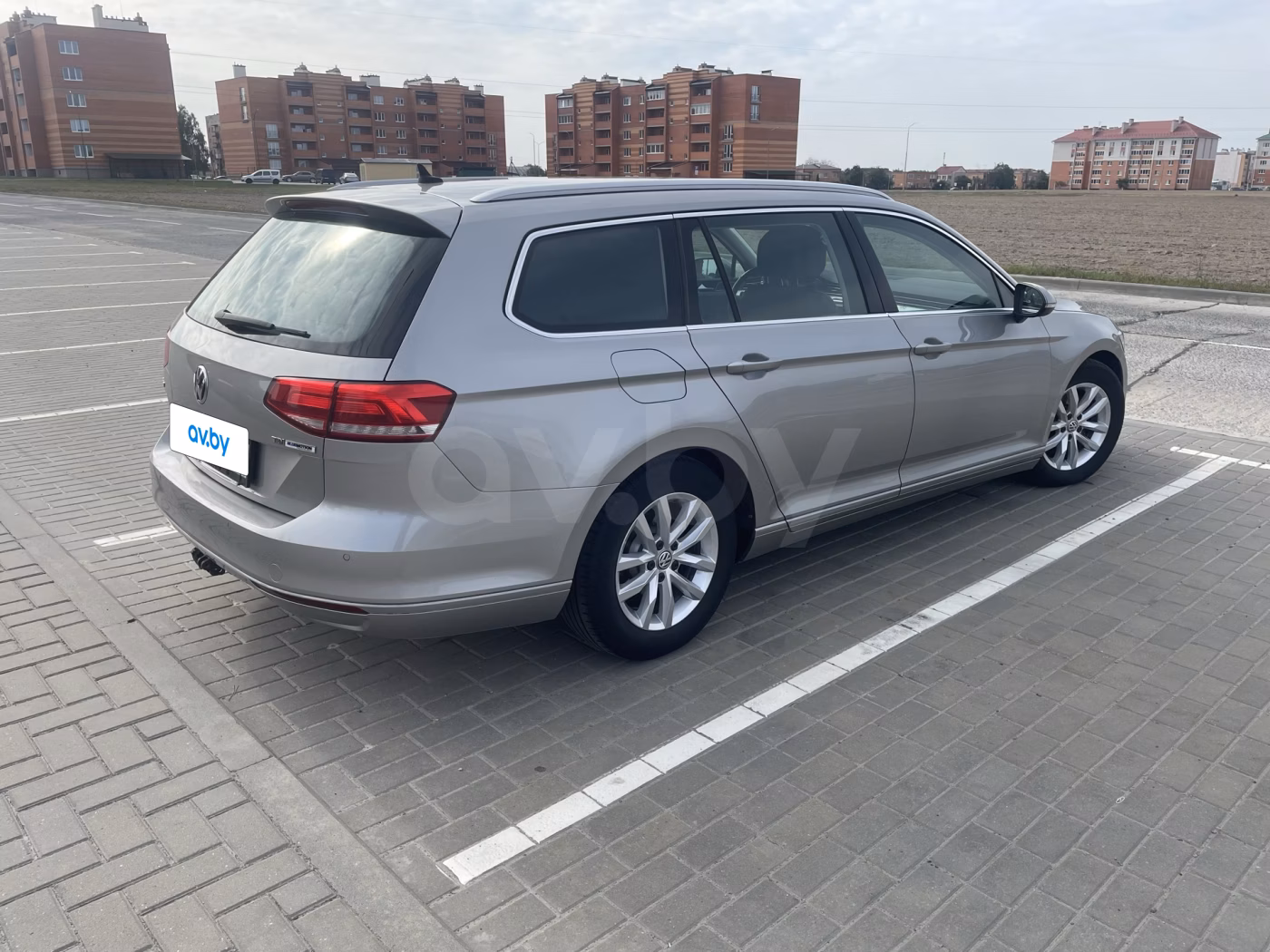 Volkswagen Passat фото 6