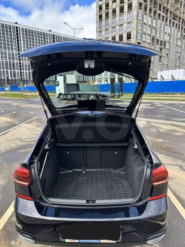 Volkswagen Polo Sedan фото 4