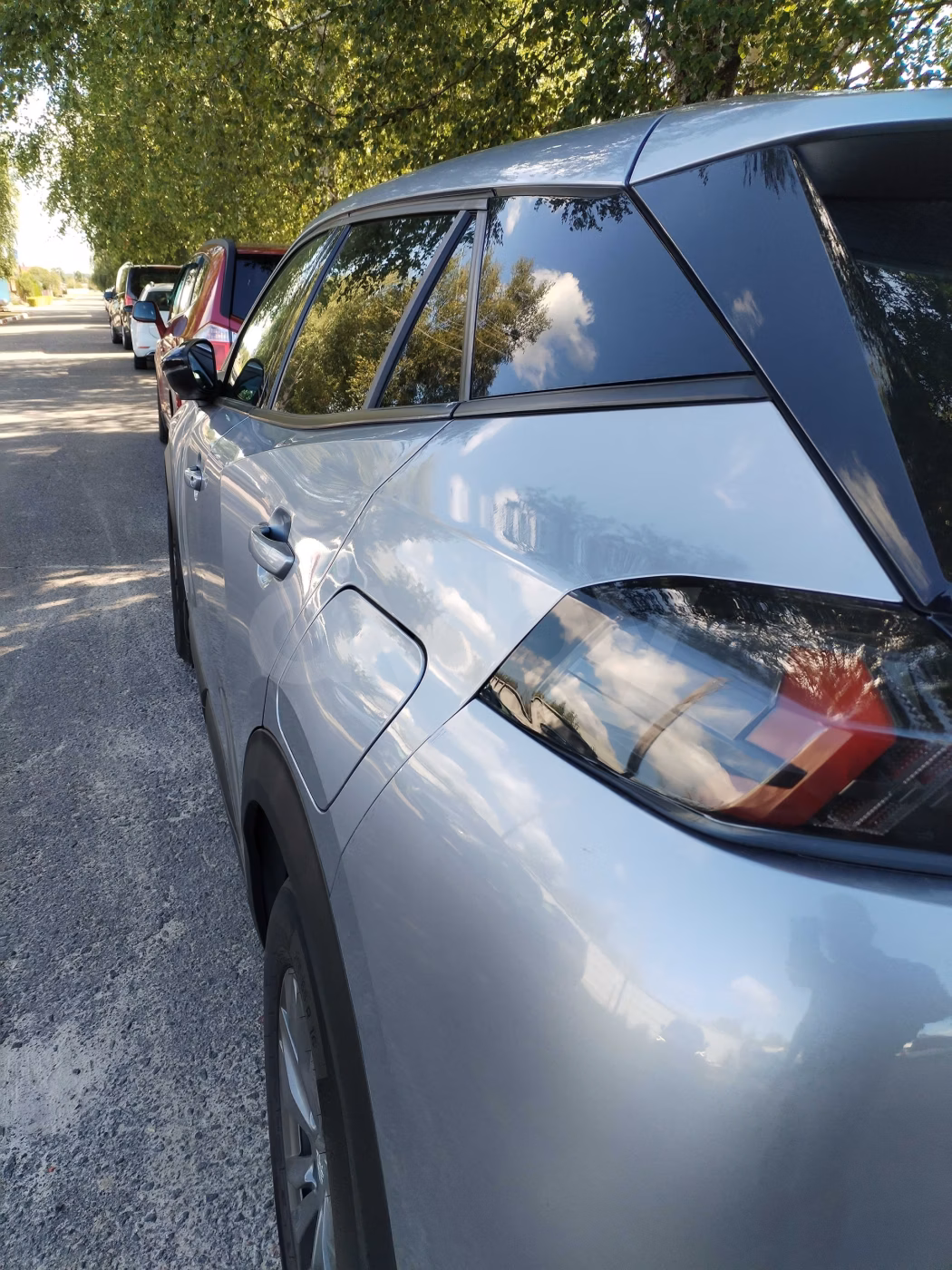 Peugeot 2008 фото 7