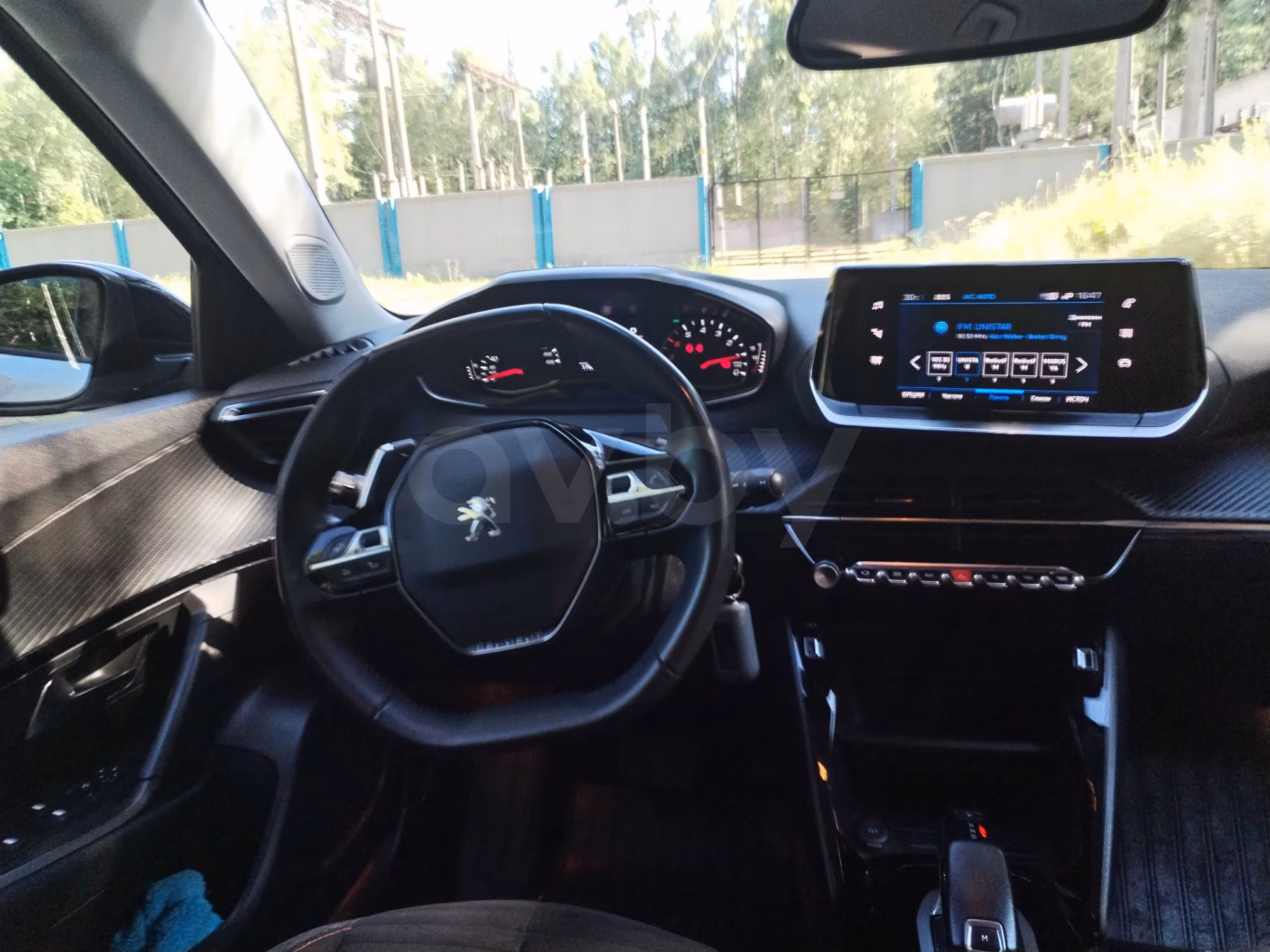 Peugeot 2008 фото 15
