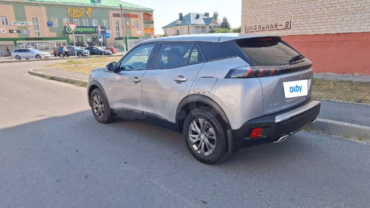 Peugeot 2008 фото 3