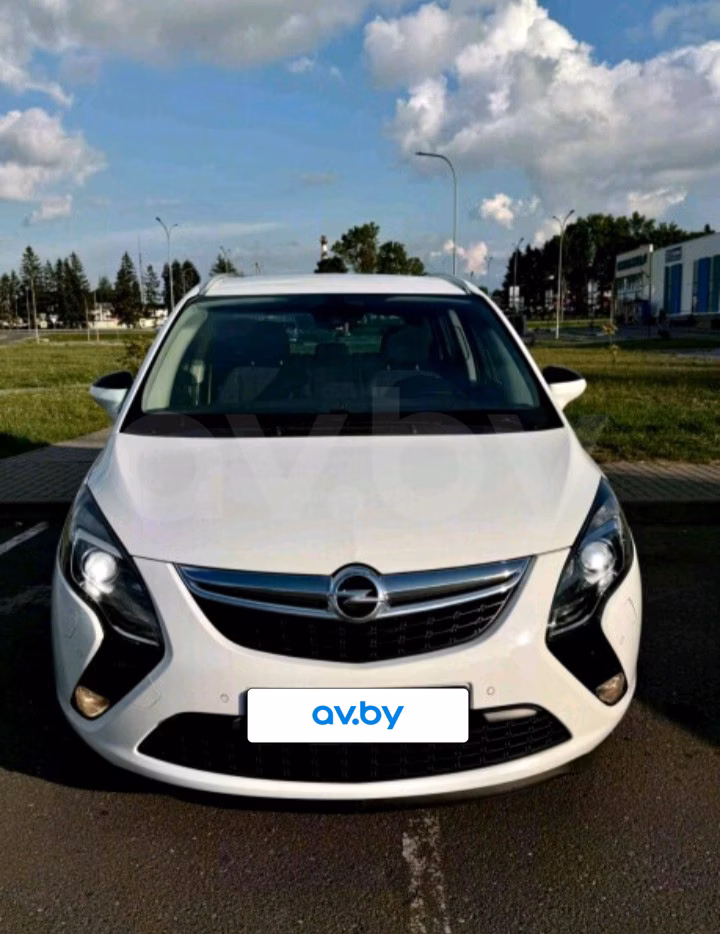 Opel Zafira фото 5