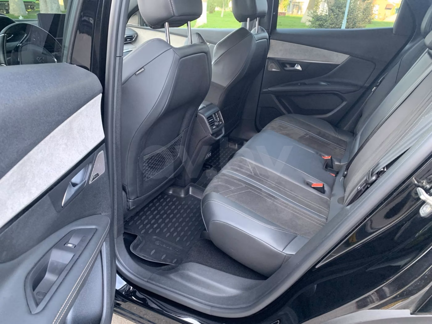 Peugeot 3008 фото 10
