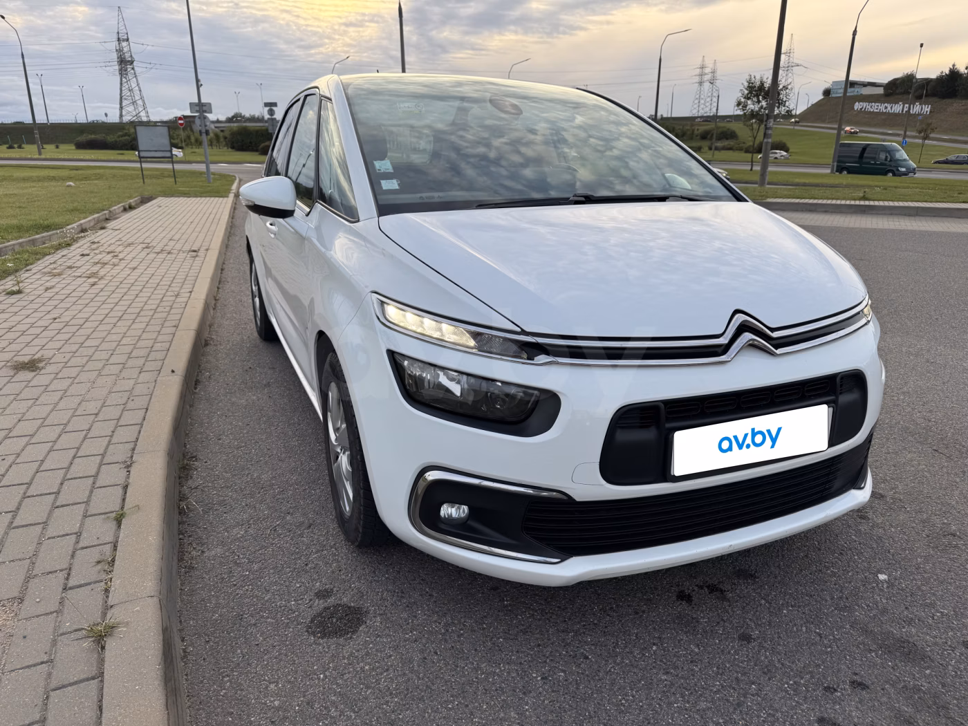 Citroen C4 Spacetourer фото 2