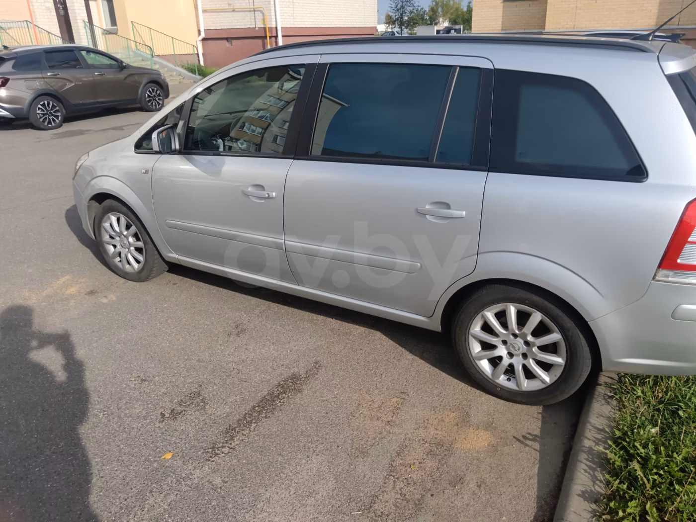 Opel Zafira фото 3