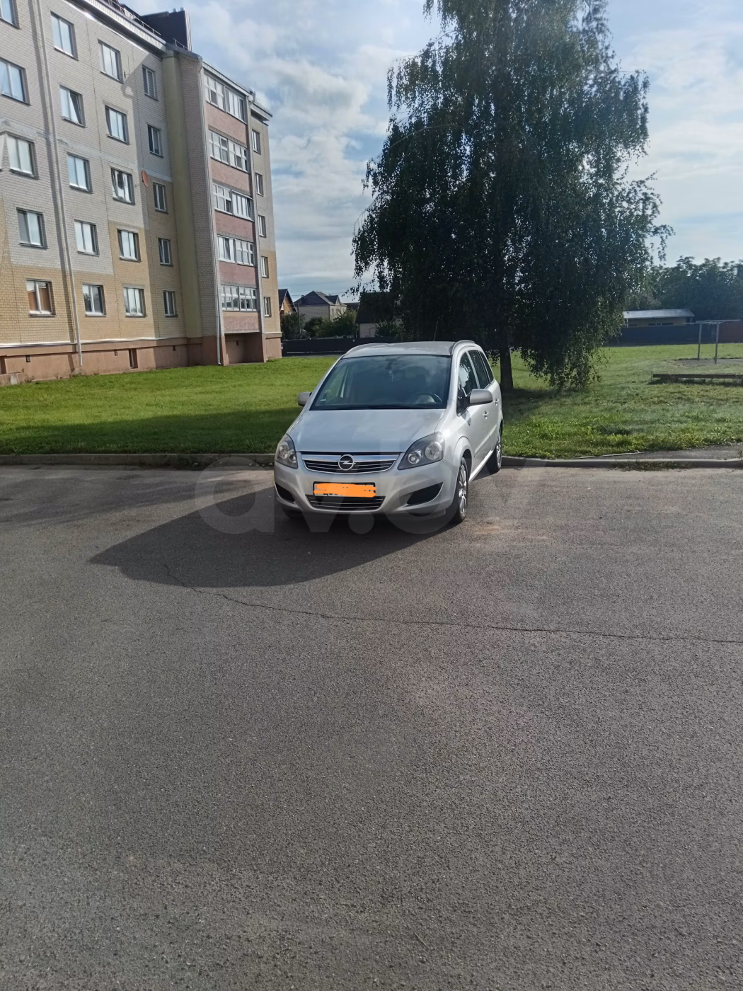 Opel Zafira фото 2