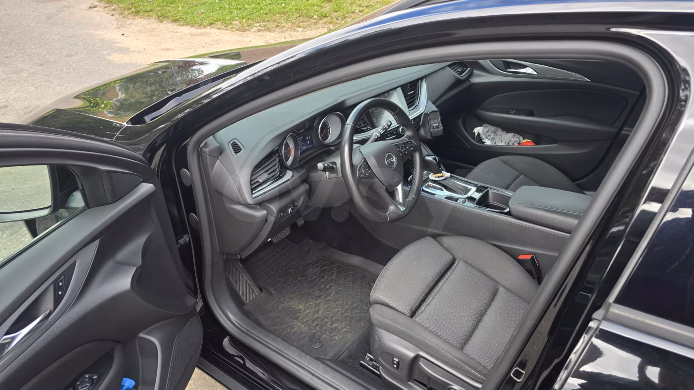 Opel Insignia фото 7