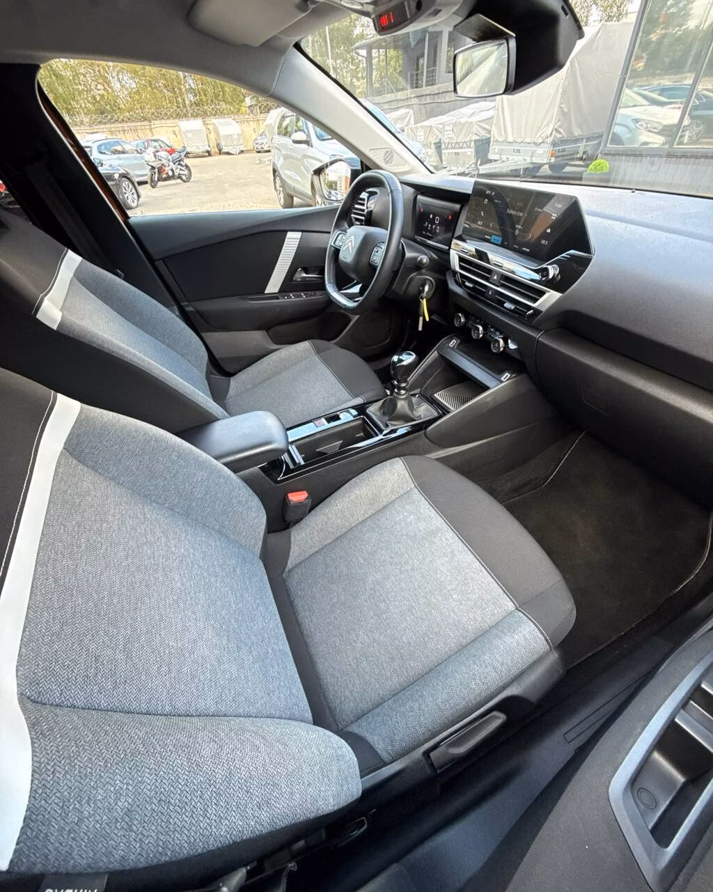 Citroen C4 фото 11