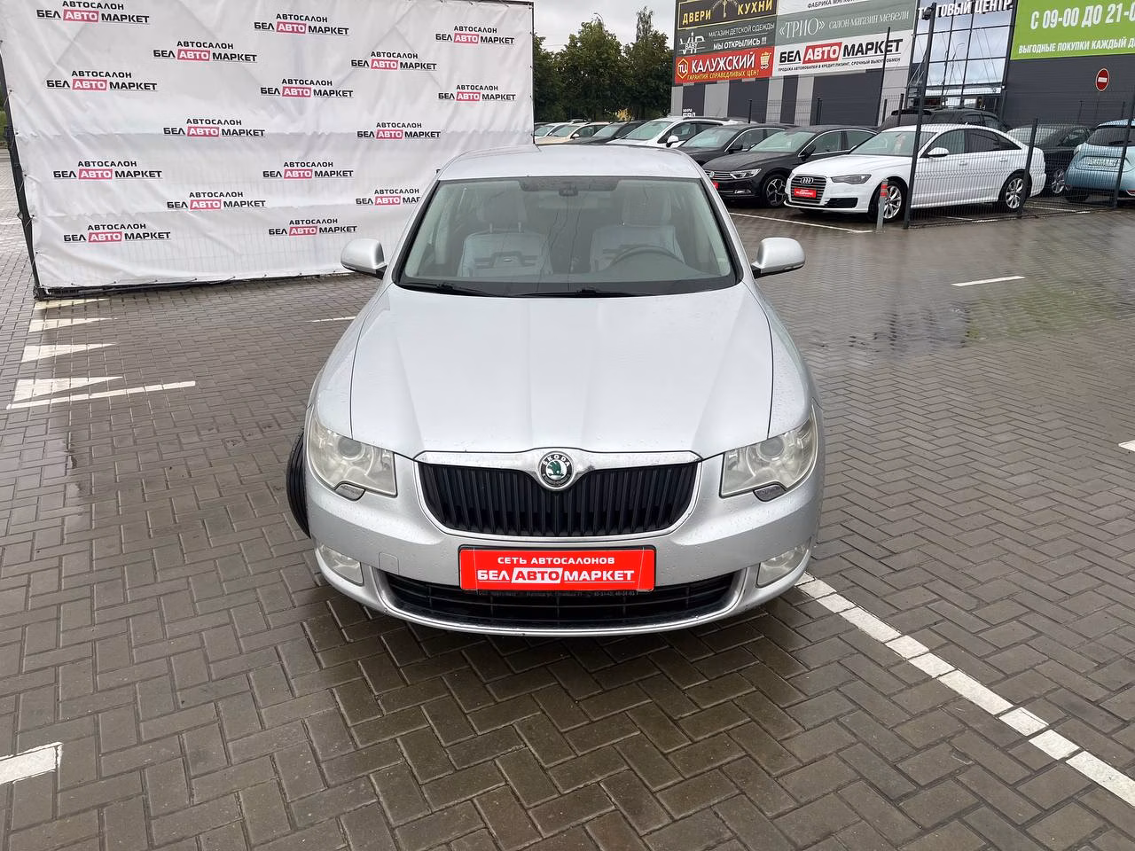 Skoda Superb фото 2