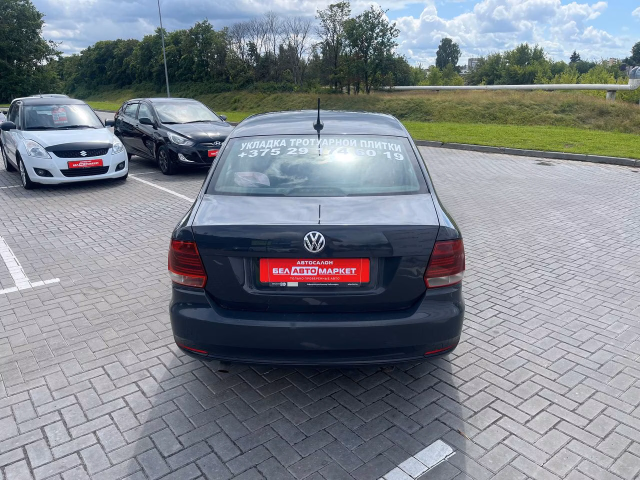 Volkswagen Polo Sedan фото 6