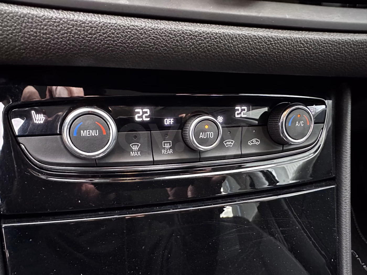 Opel Grandland X фото 22