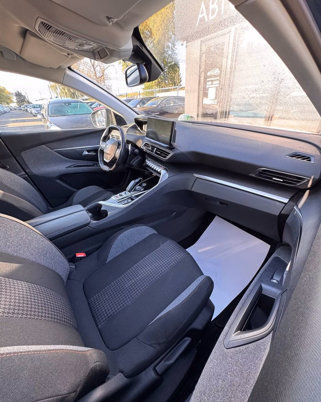 Peugeot 5008 фото 10