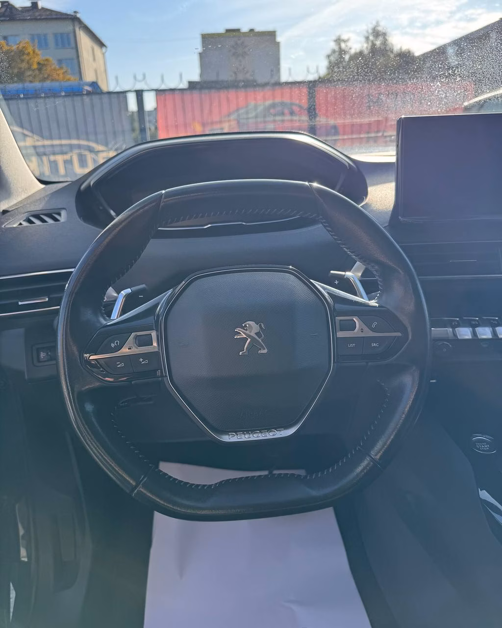 Peugeot 5008 фото 15