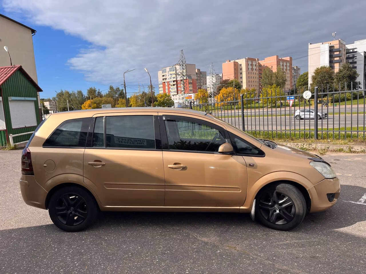Opel Zafira фото 4
