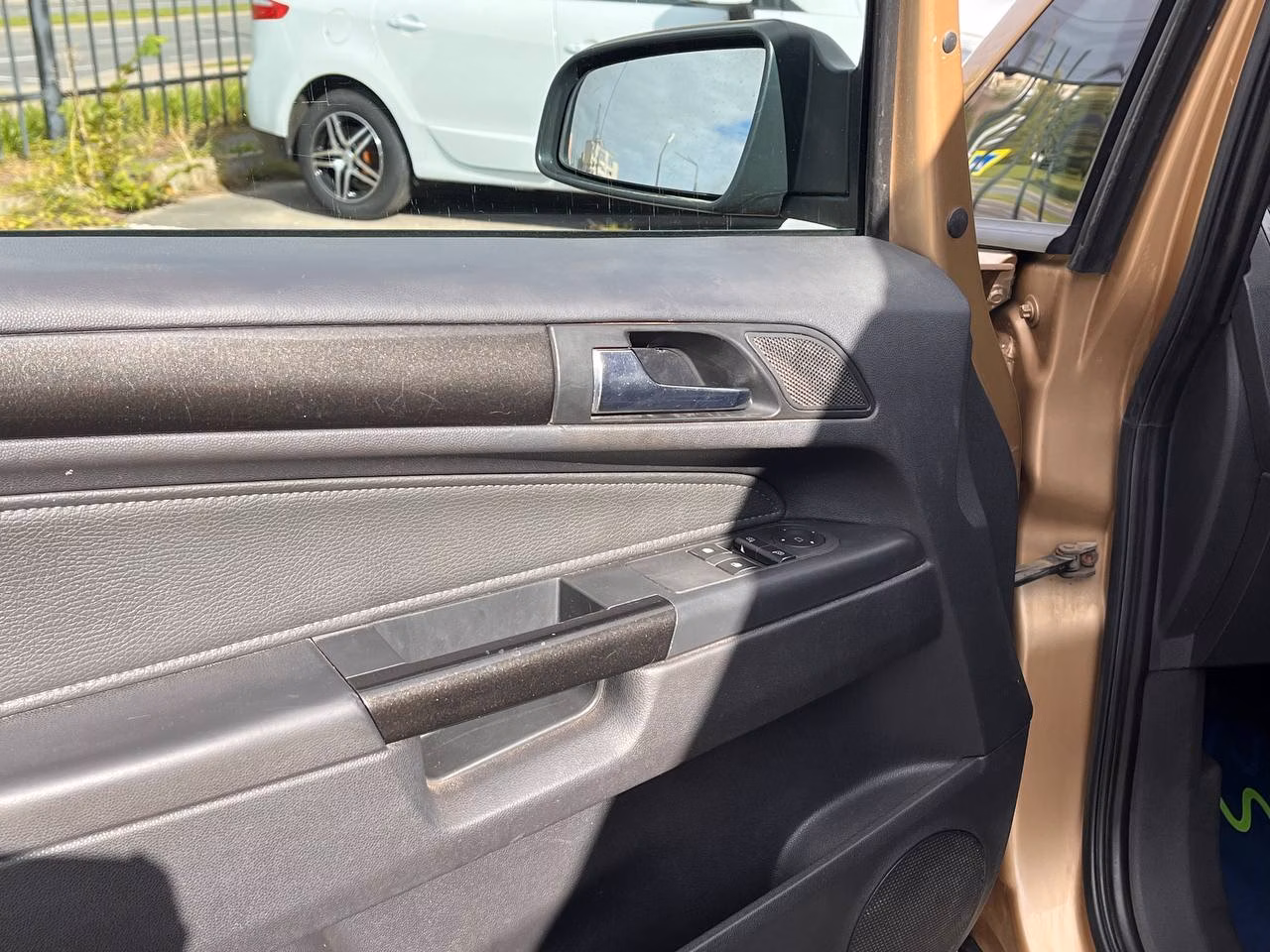 Opel Zafira фото 9