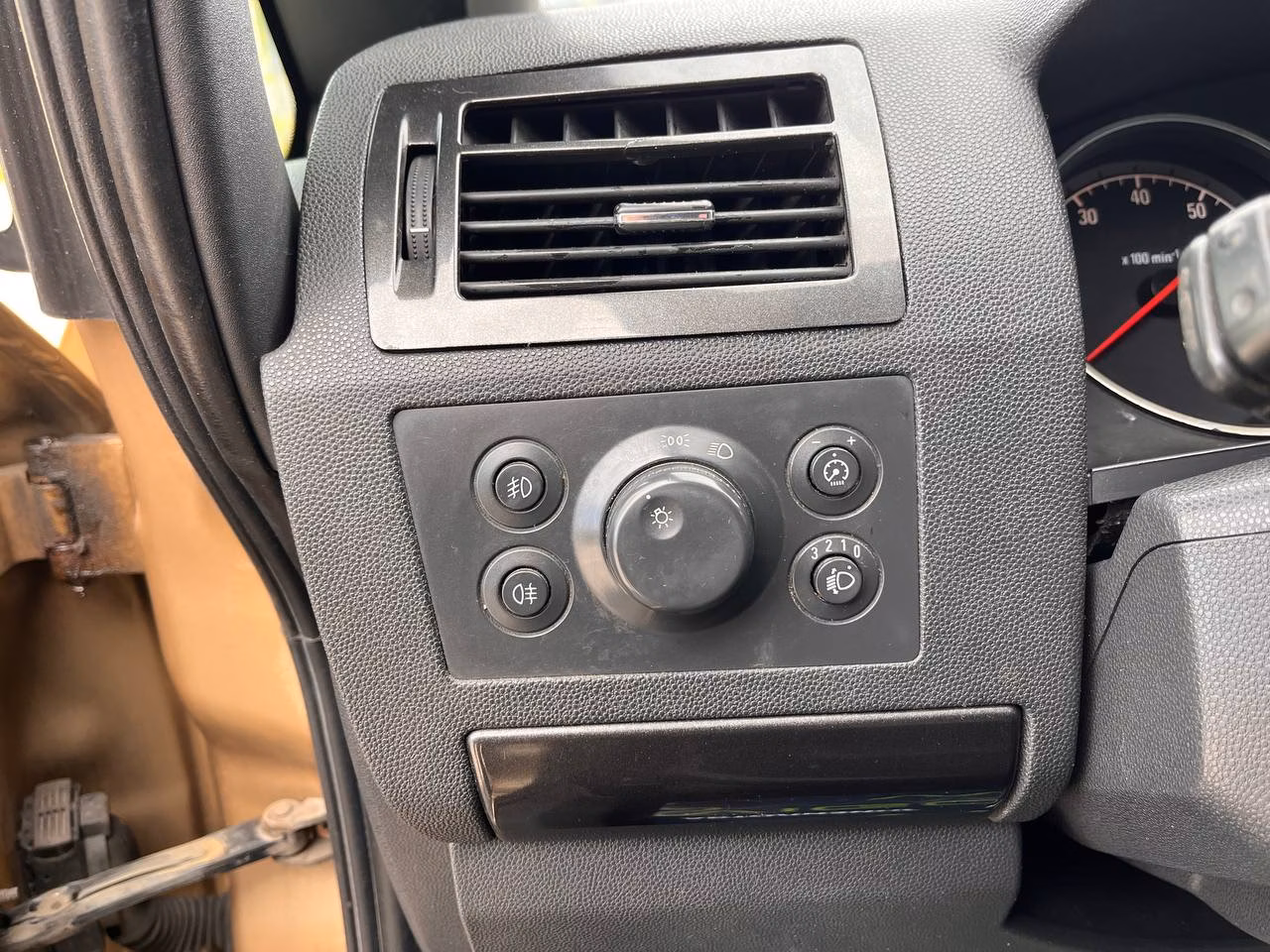Opel Zafira фото 11