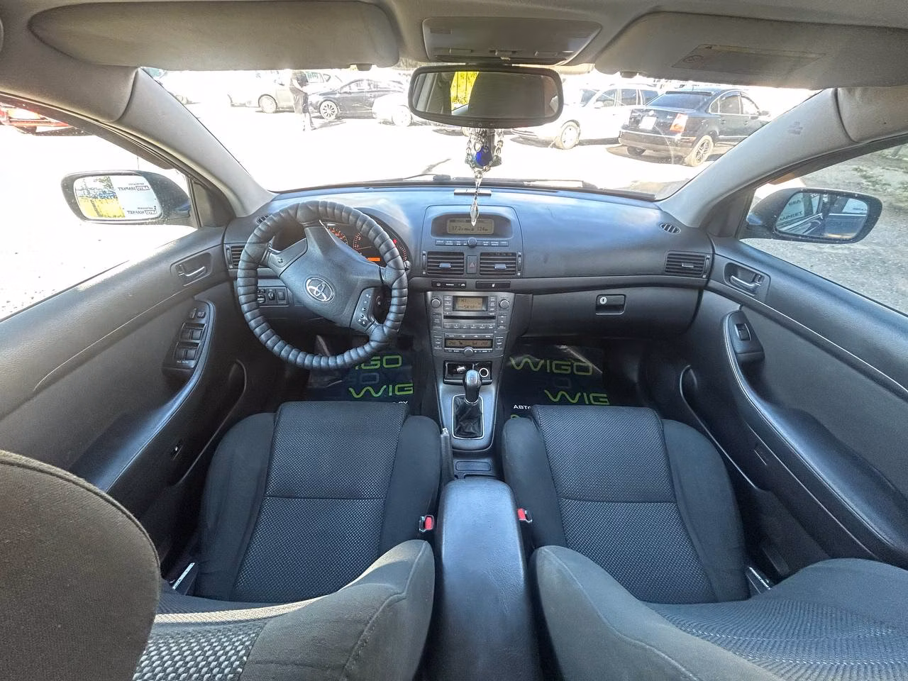 Toyota Avensis фото 7