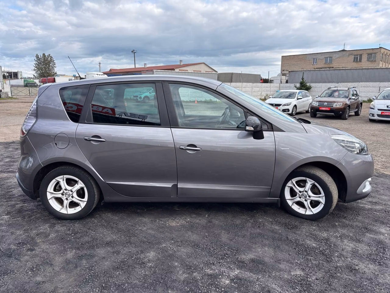 Renault Scenic фото 5
