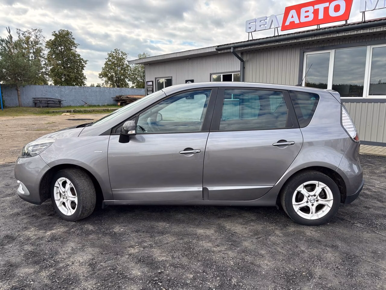 Renault Scenic фото 8