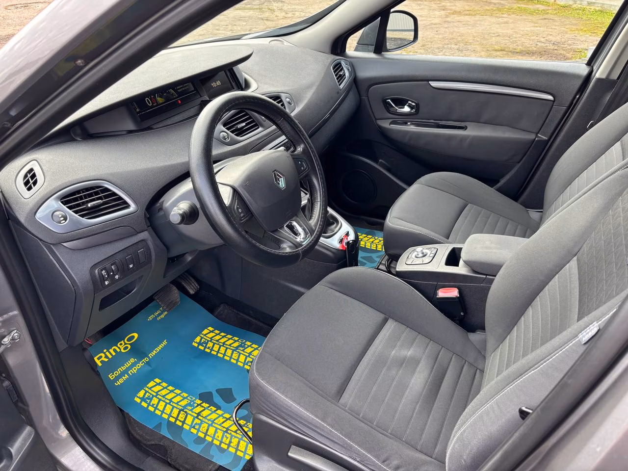 Renault Scenic фото 9