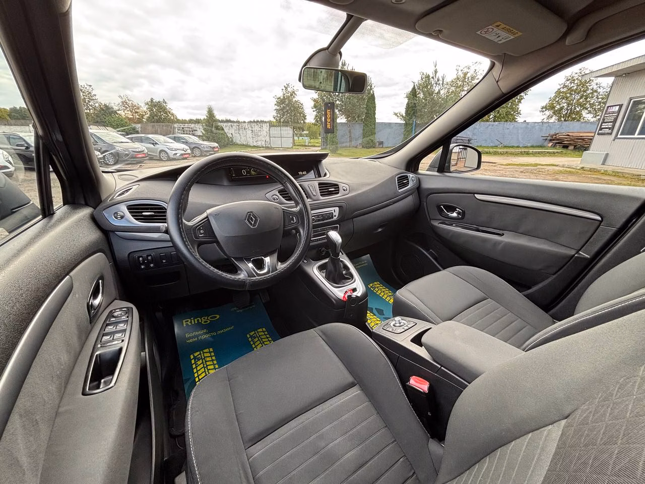 Renault Scenic фото 16