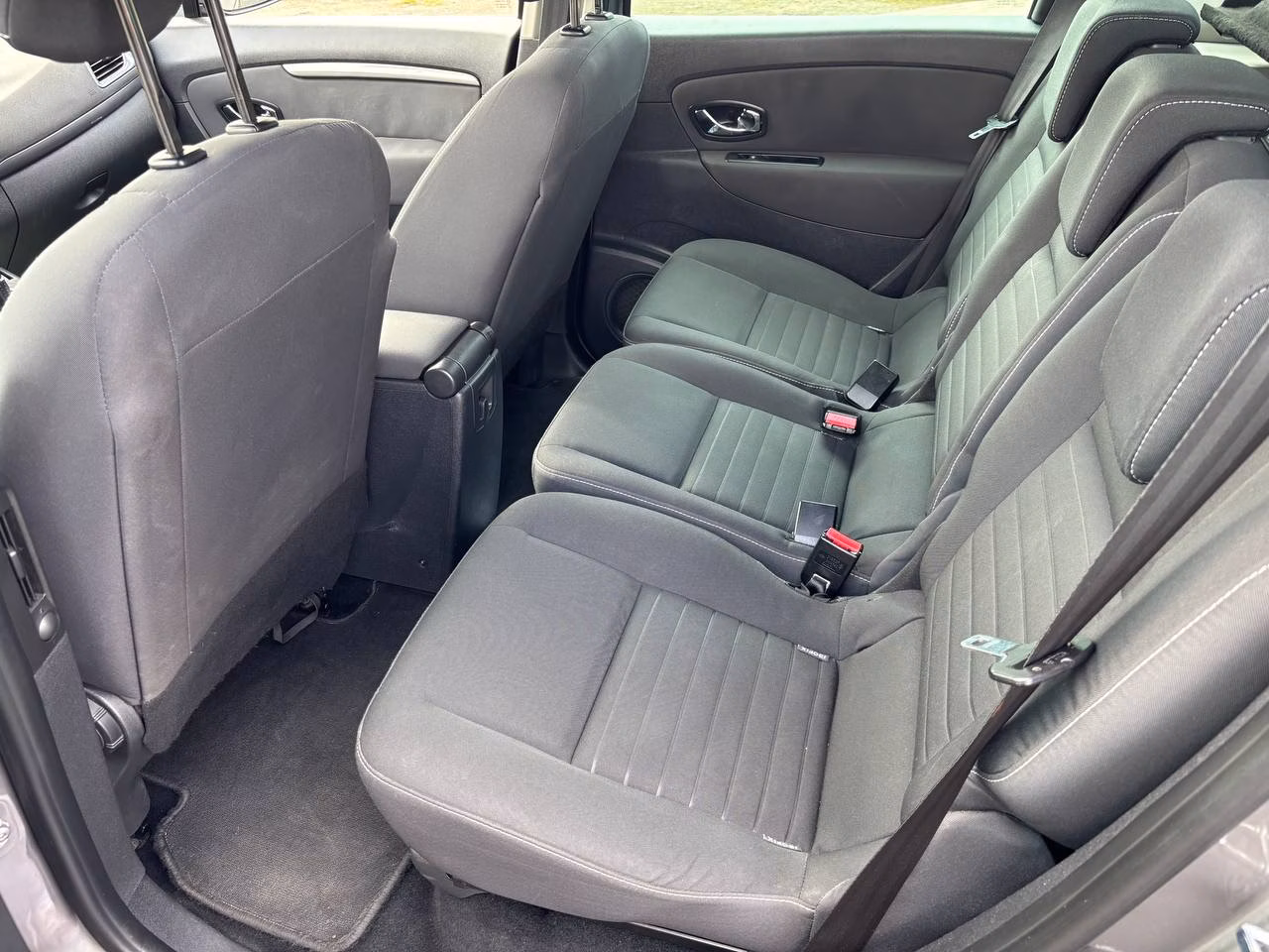 Renault Scenic фото 17