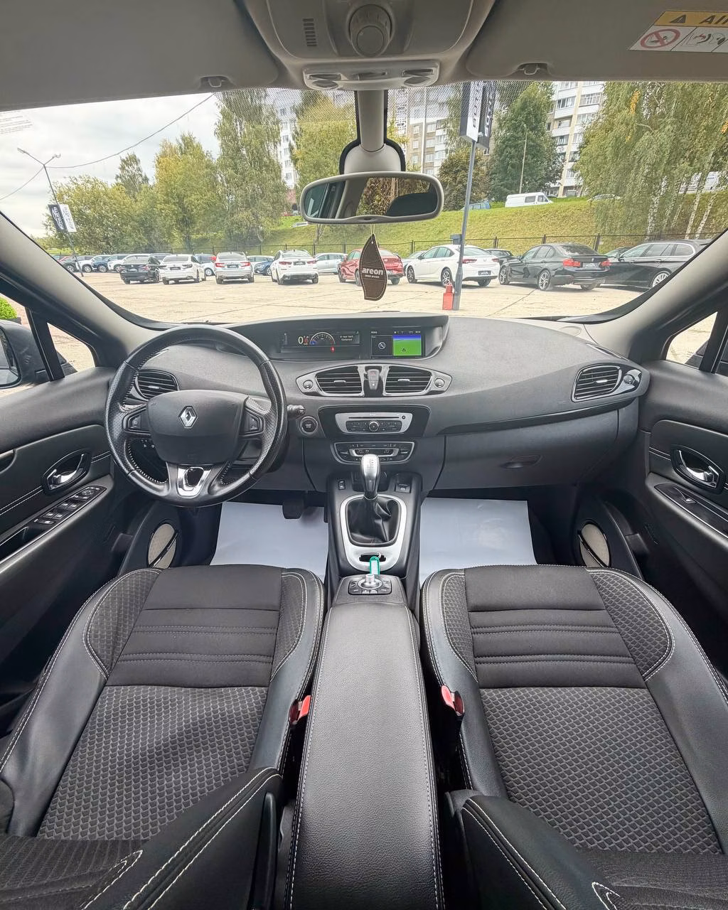 Renault Grand Scenic фото 10