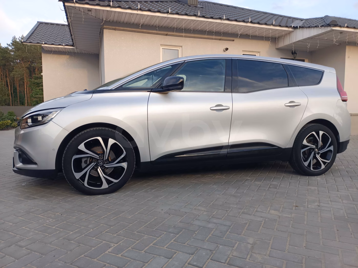 Renault Grand Scenic фото 17