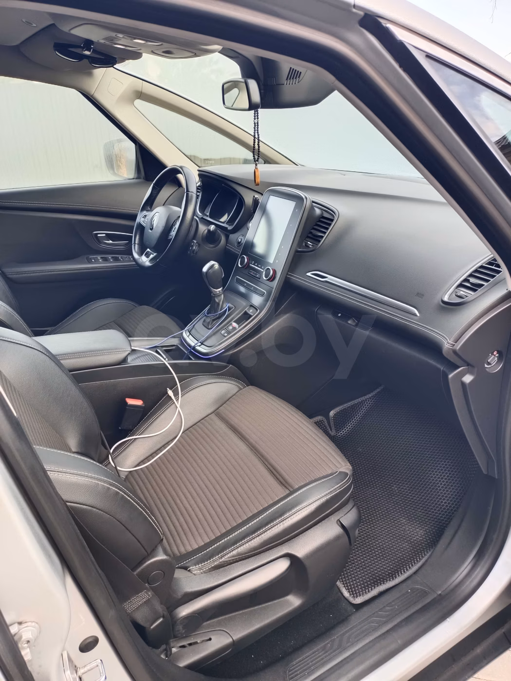 Renault Grand Scenic фото 11