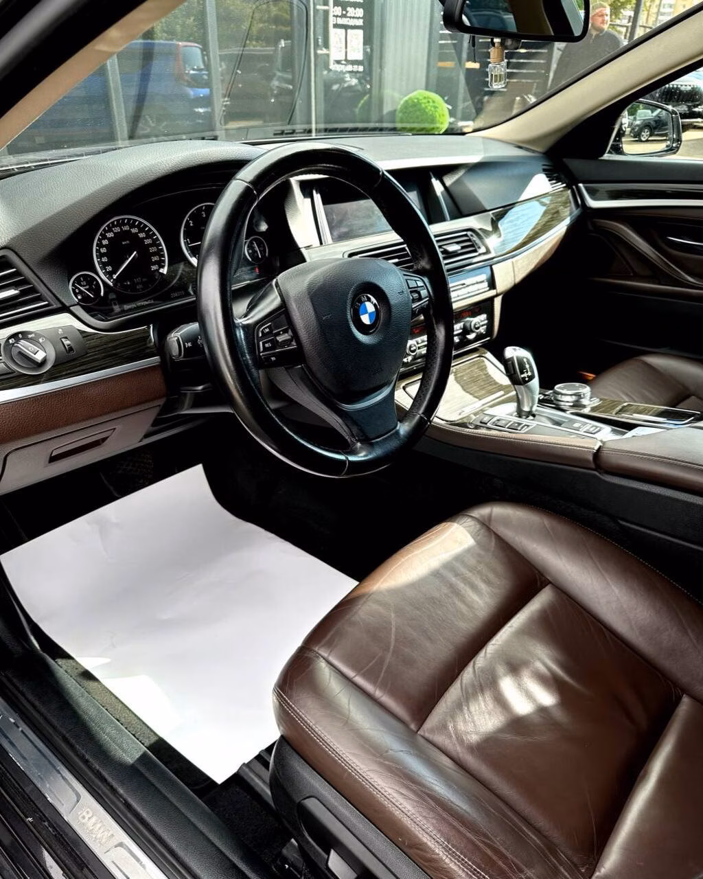 BMW 5 серия фото 9