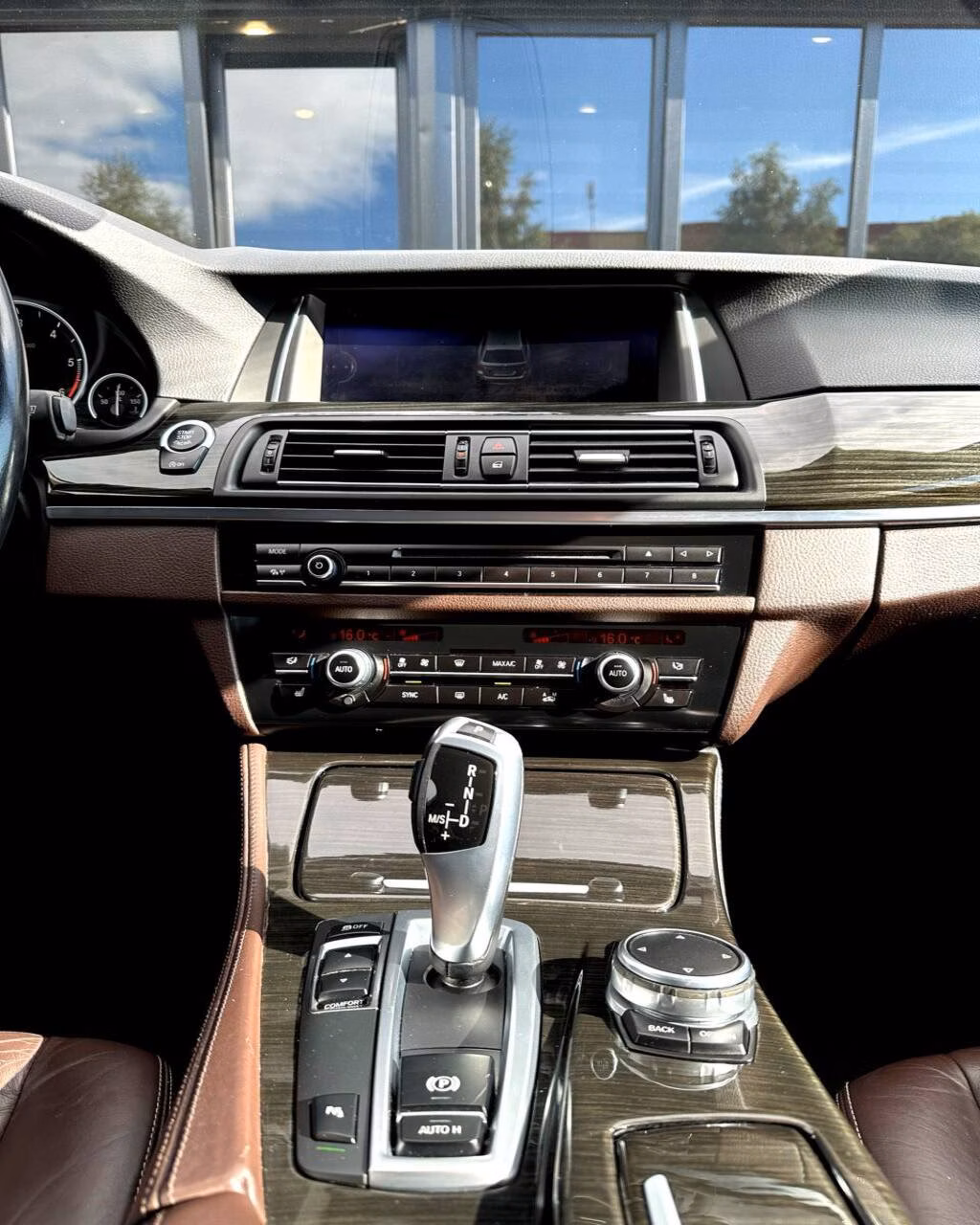 BMW 5 серия фото 16