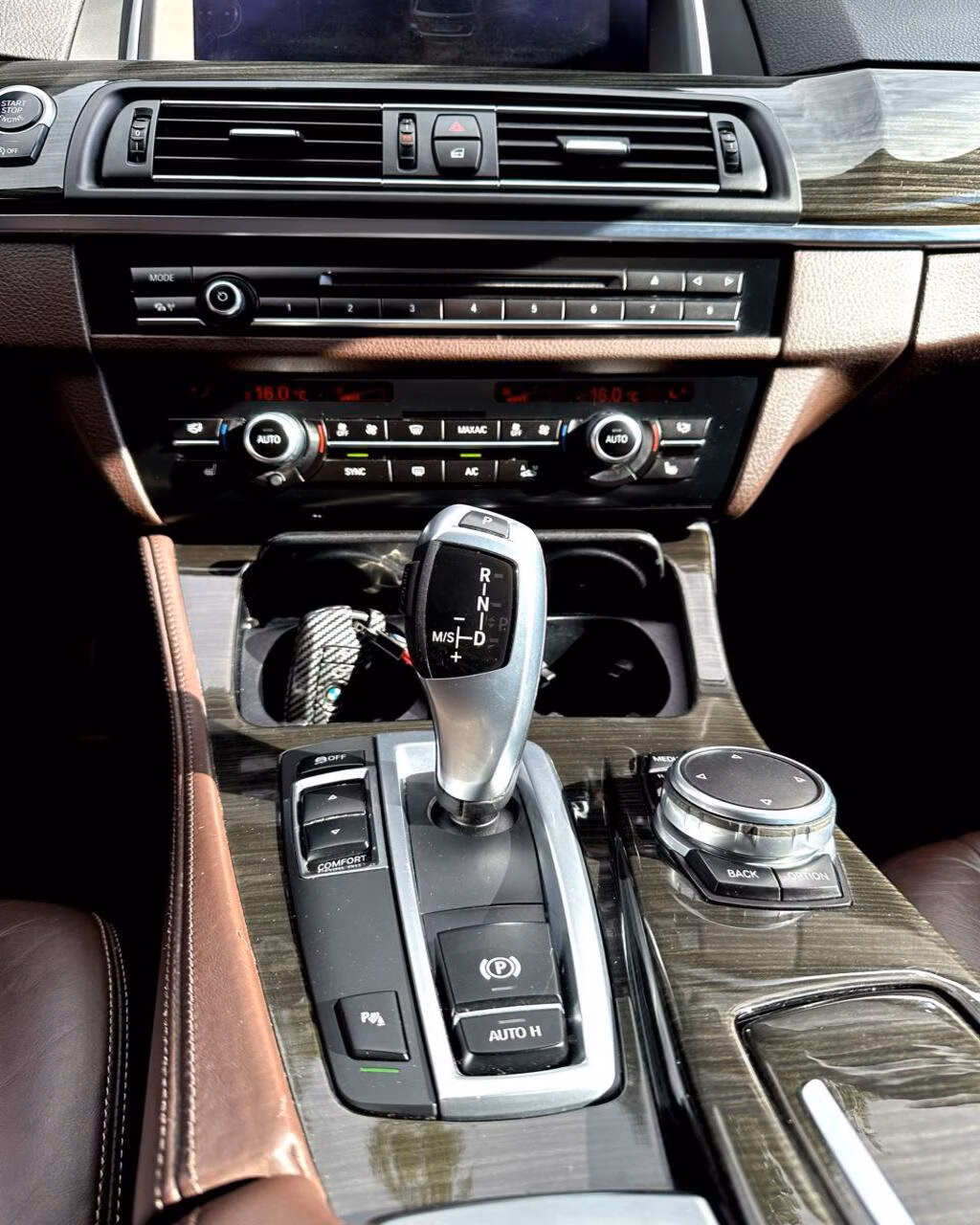 BMW 5 серия фото 17