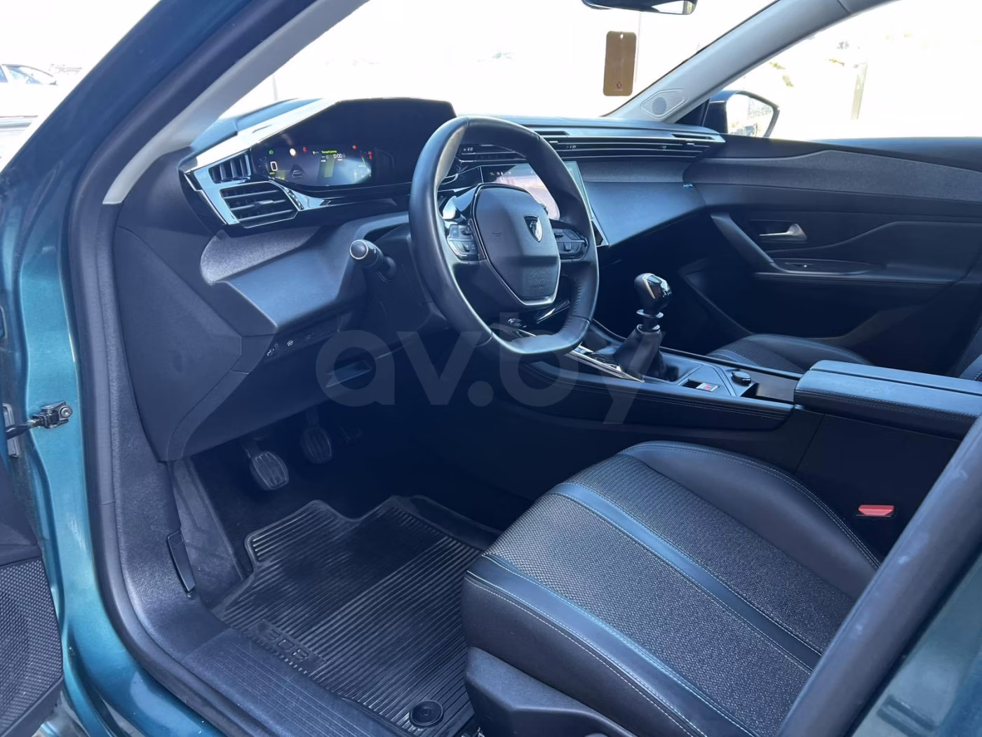 Peugeot 308 фото 14