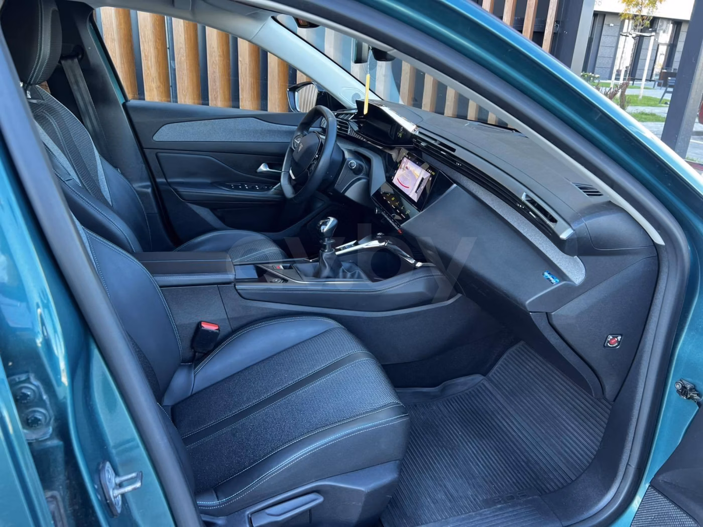 Peugeot 308 фото 15