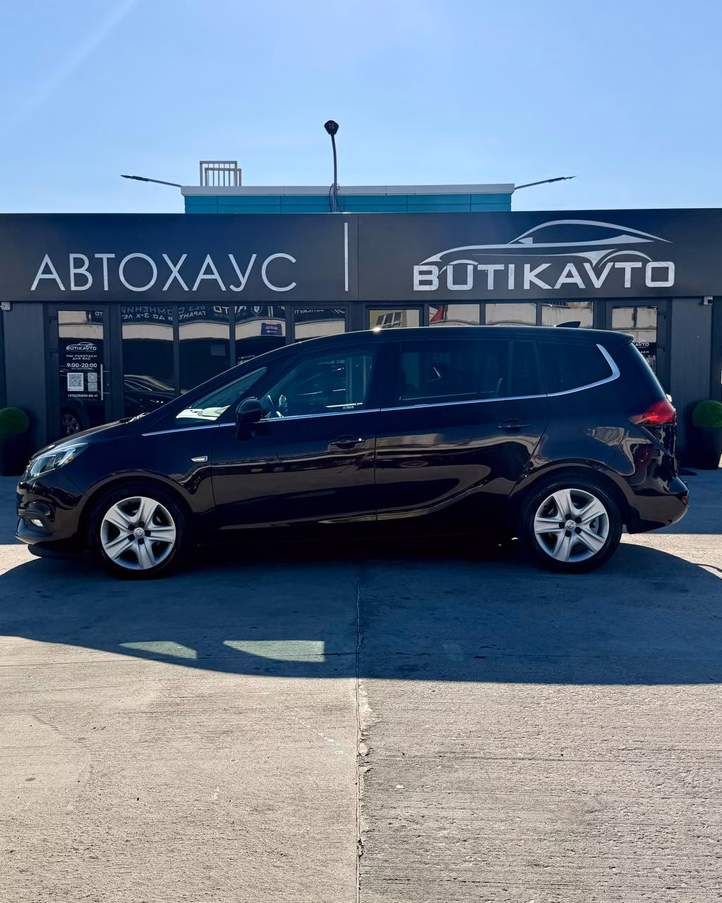 Opel Zafira фото 8