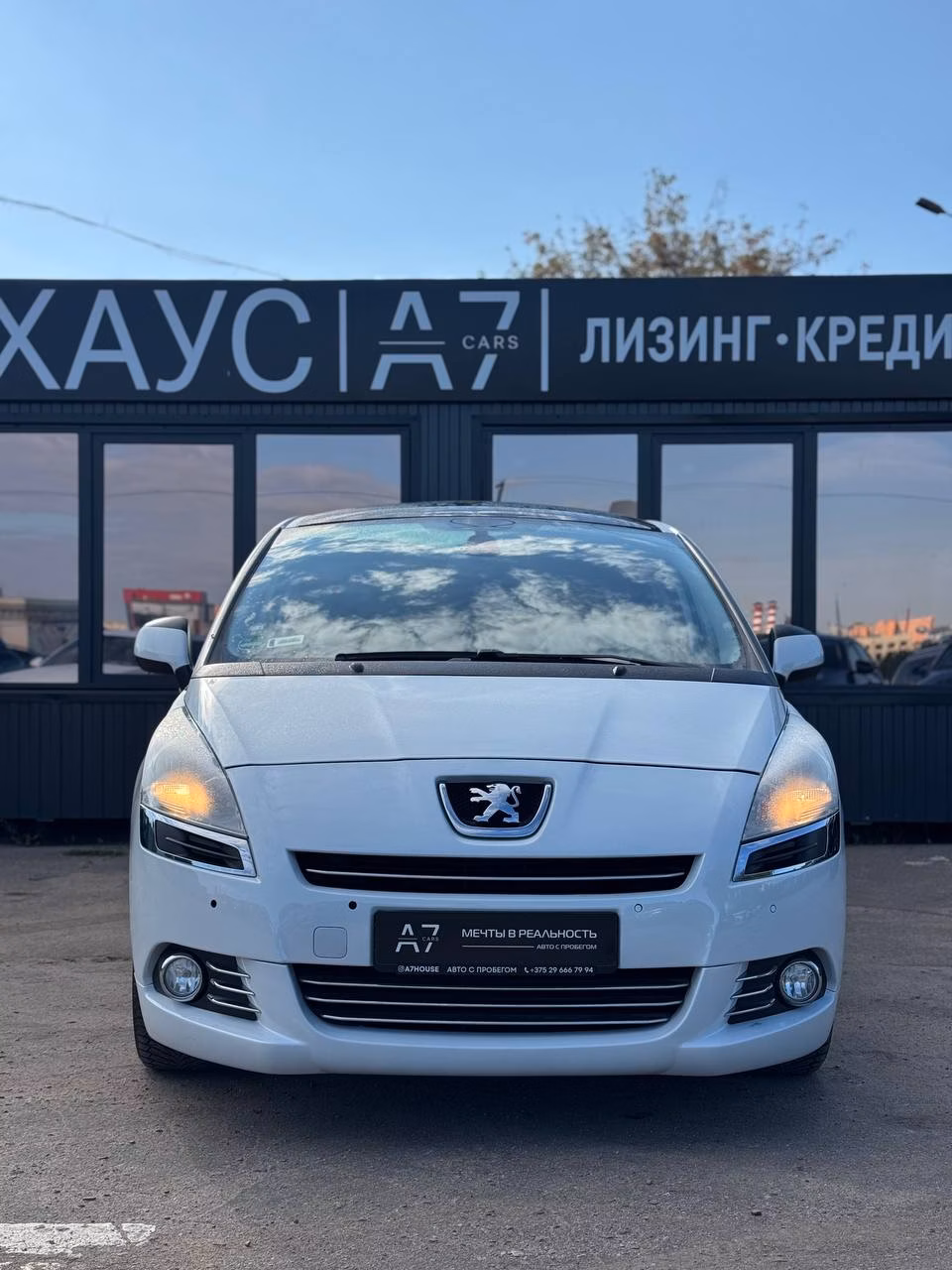 Peugeot 5008 фото 3