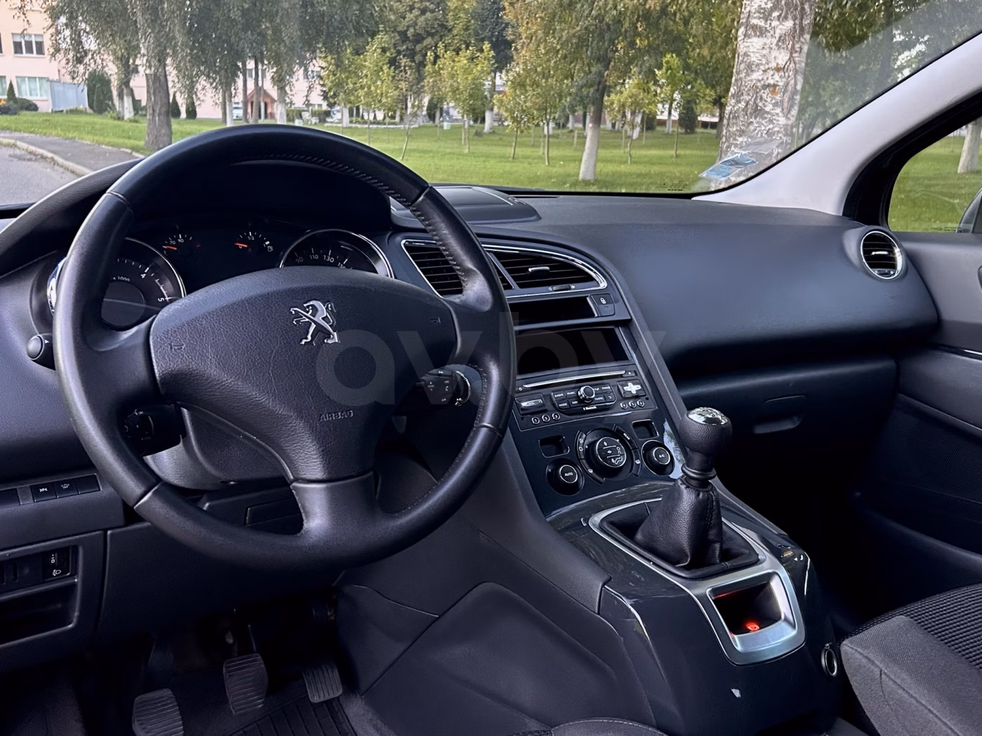 Peugeot 5008 фото 16