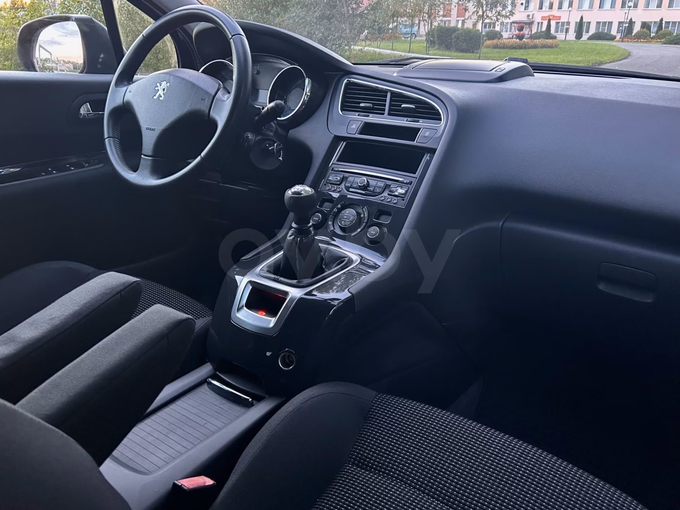 Peugeot 5008 фото 18