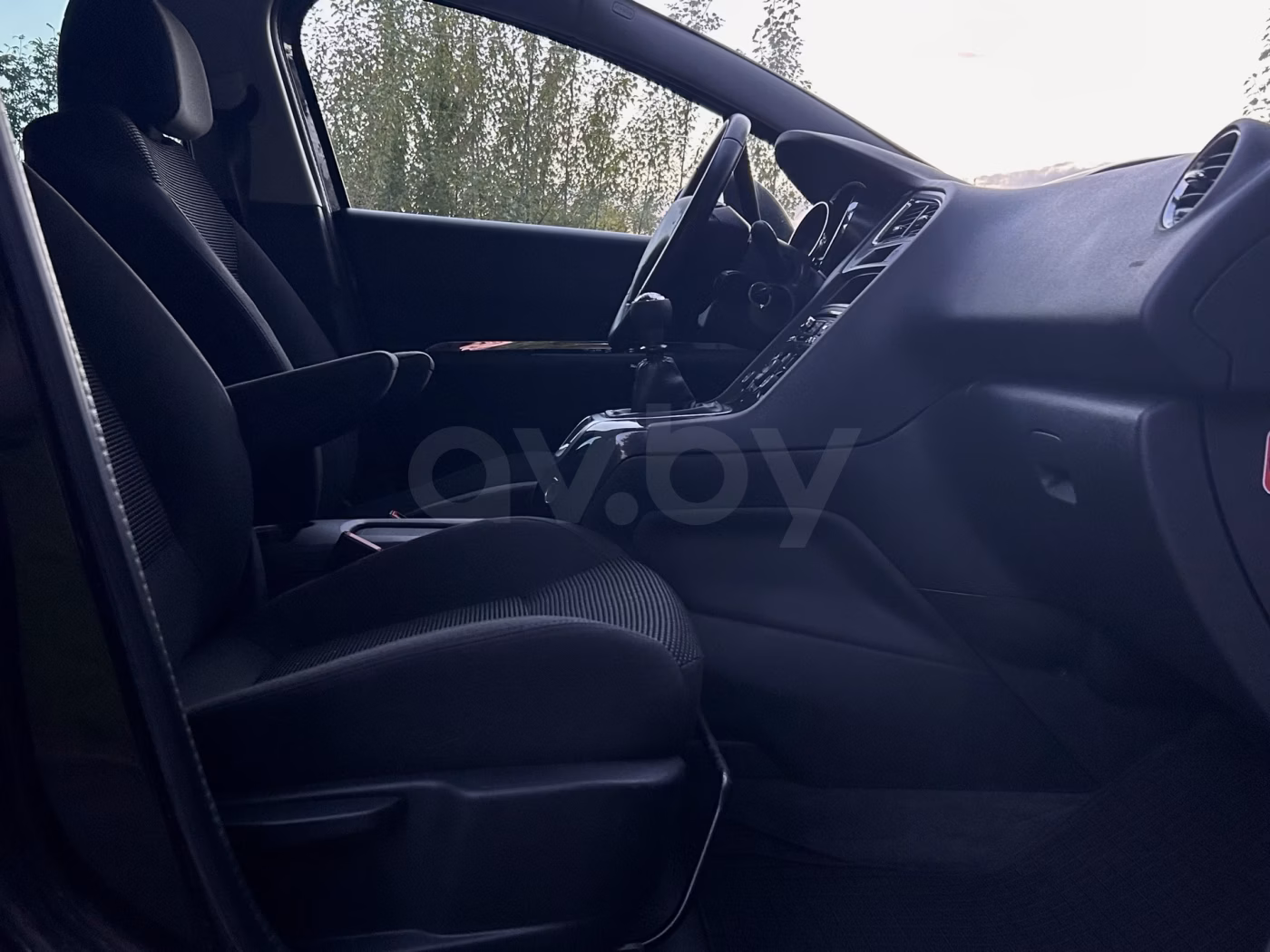Peugeot 5008 фото 20