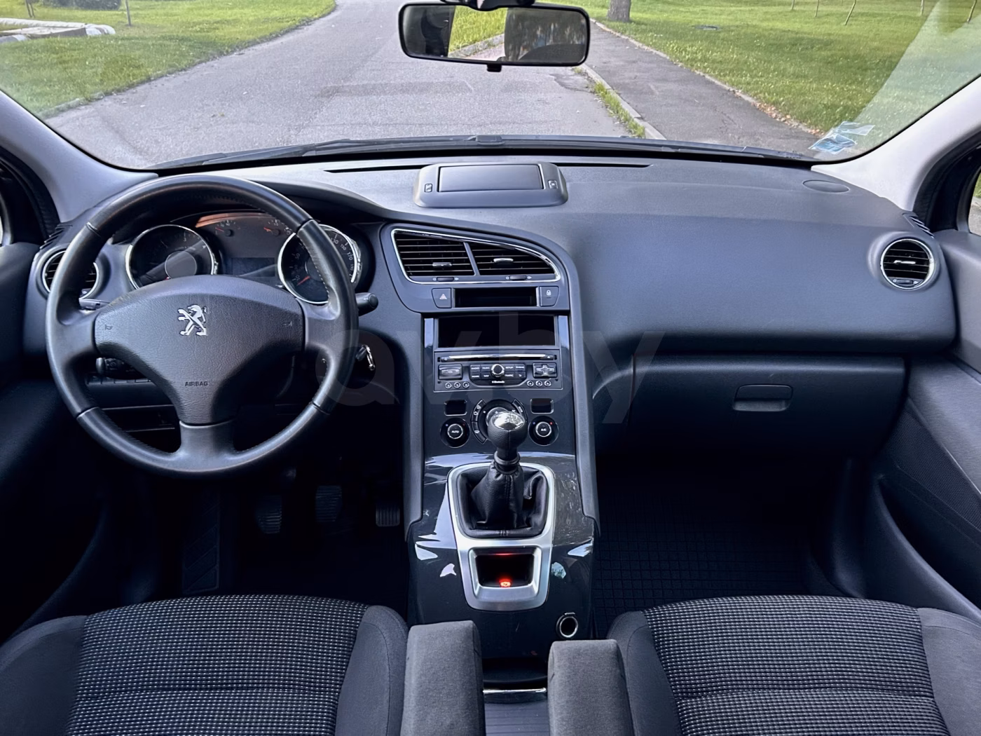 Peugeot 5008 фото 17