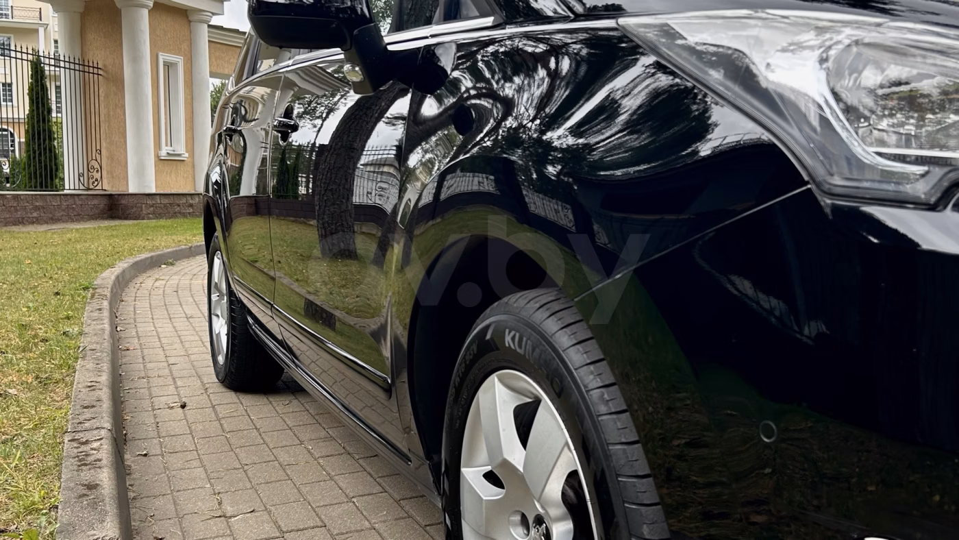 Peugeot 5008 фото 5